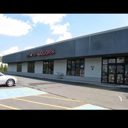 Mountain Top Liquors in Wolcott, CT