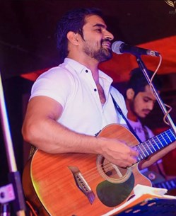 Solo Singer And Guitarist in Michigan City, IN