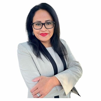 Jenny Ramos Realtor in Valencia, CA