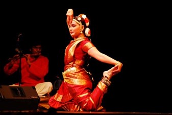 Aacharya Kalakshetra Bharatanatyam