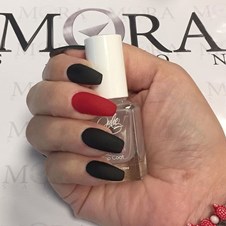 Mora Salon
