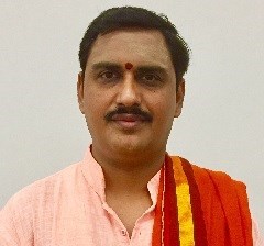 Shardul Pandya Hindu Priest