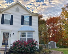 Isha Shandilya - Realty Mark Associates