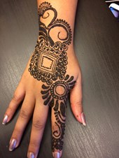 Waves Beauty & Henna Art