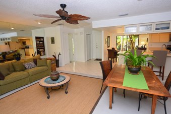 Anjali Gill, Realtor