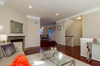 Jaskaran Singh Realtor - Pearson Smith Realty - Real Estate Agents in Chantilly, VA in Chantilly, Chantilly