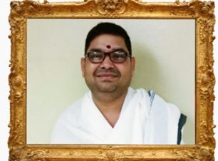 Pandit Sridhar Ramayanam Hindu Priest
