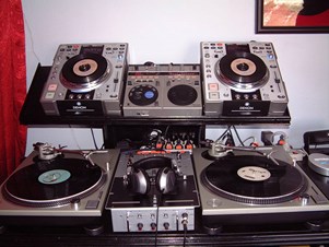 Laya Entertainment
