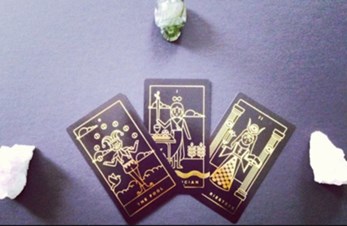 World Famous Love Psychic Priya