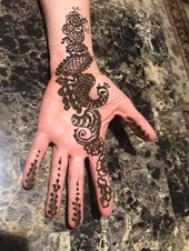 Traditional Henna Mehndi Services
