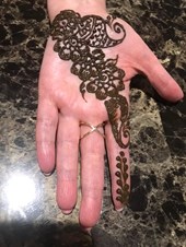 Traditional Henna Mehndi Services