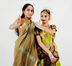 Aum Performing Arts LLC