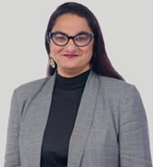 Priti Chatwani Loan Advisor
