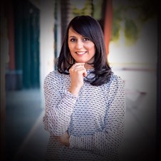 Houda Jalabi Loan Officer