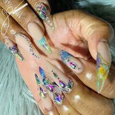 Artisan Nailz LLC