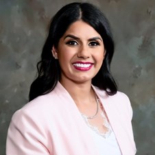 Reena Bajaj Realtor