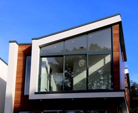 Riya Saini Realtor