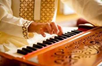 Swarn Academy Of Music & Instruments