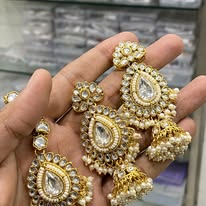 Allure & Exclusive LLC 