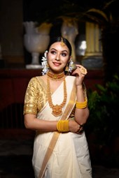 Nani Clicks
