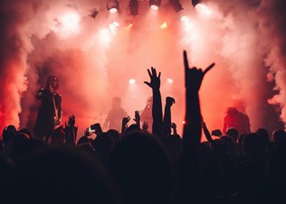 DJ Bollywood Remix With Speakers Renting & Digital