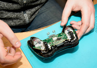 Astro TV Repair Inc Consumer Electronics Pasadena, TX