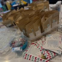 The Eggless Cake Box