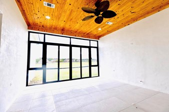 Lalit Farmah - Tru Realty