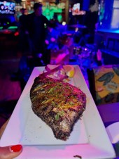 AK Lounge & Grill