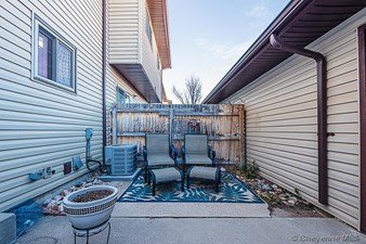 5468 Walker Rd, Cheyenne, WY 82009