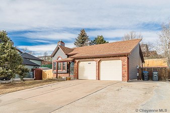 4420 Carmel Dr, Cheyenne, WY 82009