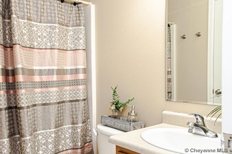 913 Melody Ln, Cheyenne, WY 82007