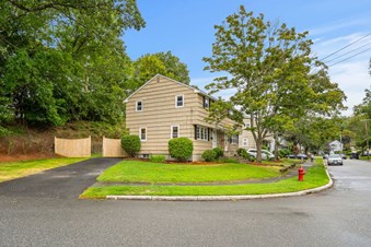 Condos for sale in Winchester,MA