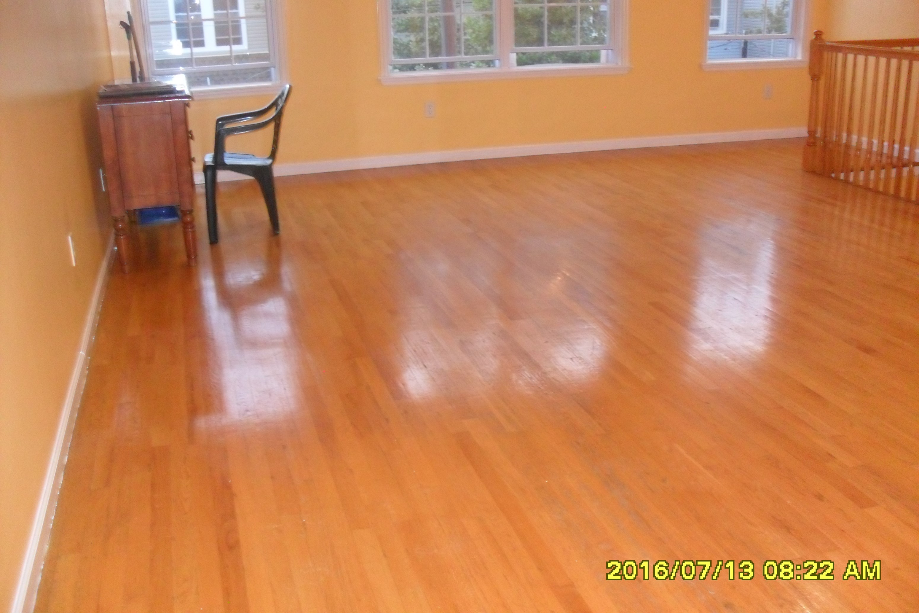 Beautiful, Spacious And Clean 3 Bedroom Apartment On 2nd Floor In 2 Family House