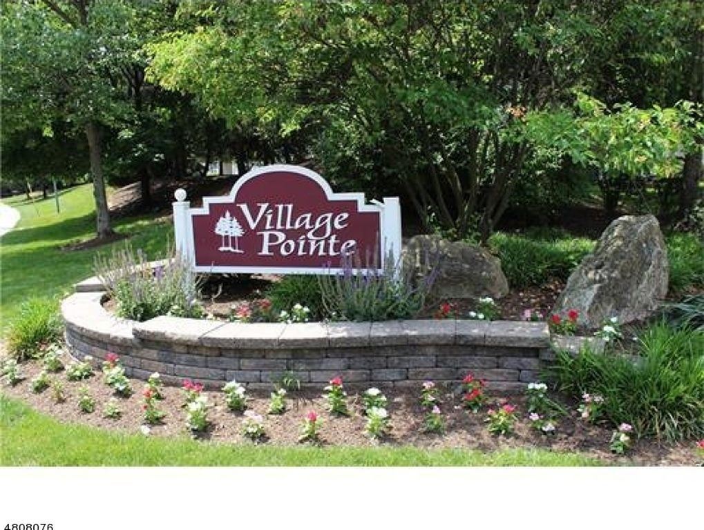 2 Bedrooms, 2 1/2 Bath 1481 Sqft Home In Village Pointe...
