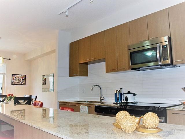 Beautiful Fleetwood Townhouse For Rent