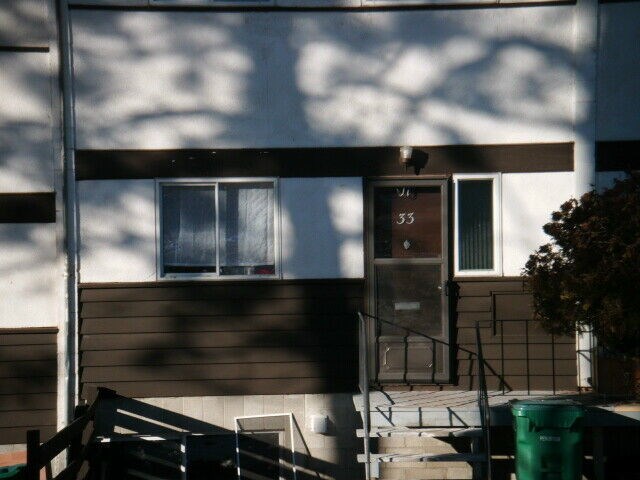 2 Bed Townhouse In Penticton For Rent