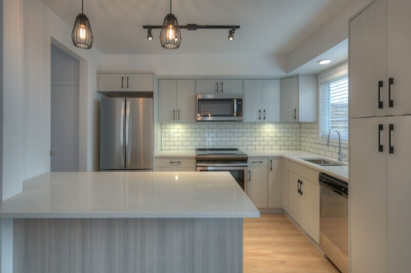 Renovated OakBay Townhomes For Rent