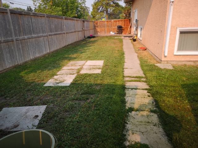 3 Bedroom, 1 Bath House For Rent