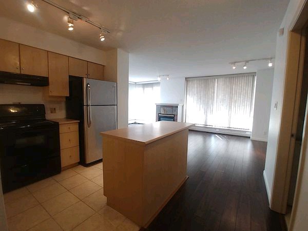 Downtown Core 2 Bedroom 2 Bathroom Condo For Rent
