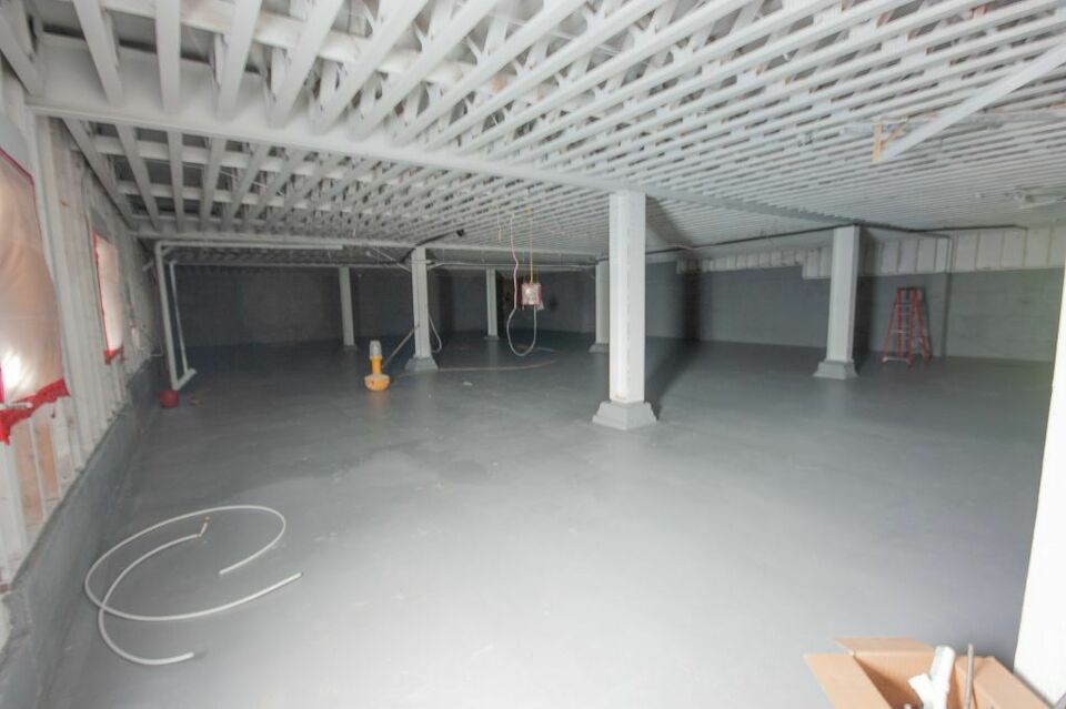 Commercial Space Available For Rent