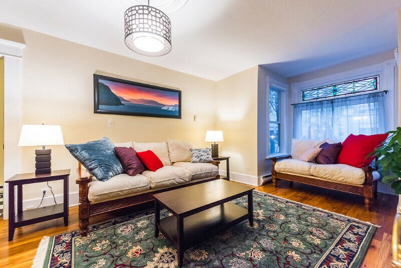 Fully Furnished 2Bed 1Bath Townhouse For Rent