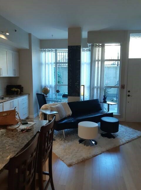 Large One Bedroom Condo For Rent
