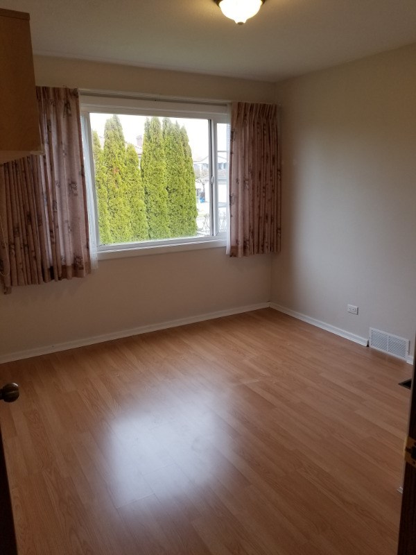 3 Bedroom 1bath House For Rent