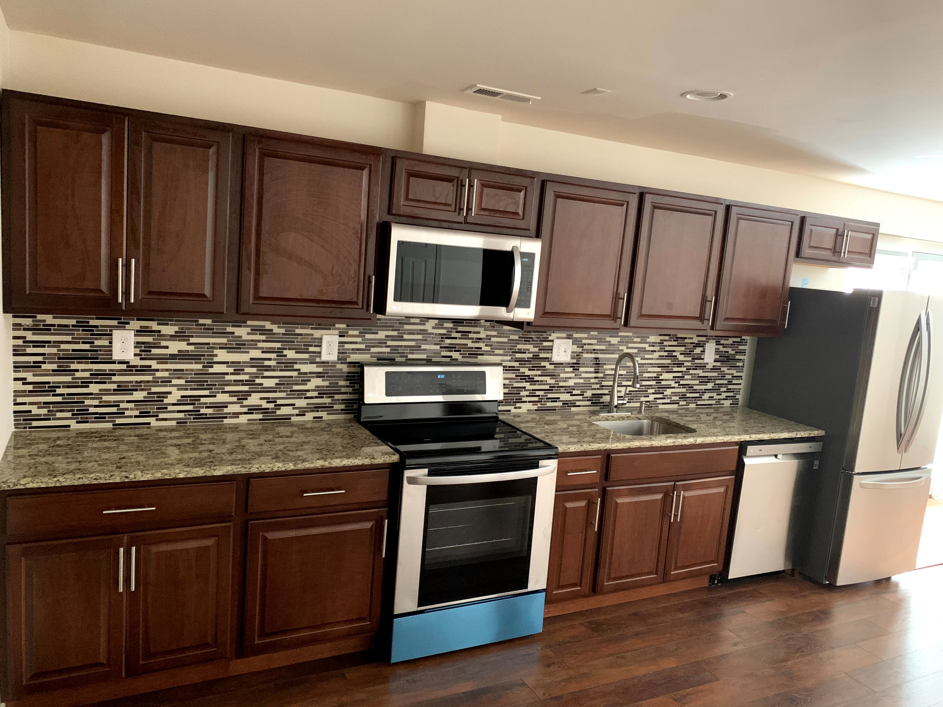 Fully Finished Beautiful Basement (1 Bedroom With Den) Available For Rent