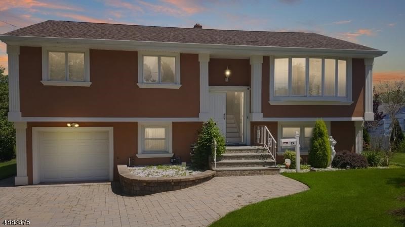 1 Bedroom, Hall, Kitchen, Full Bathroom With Laundry, Garage And Gazebo Access