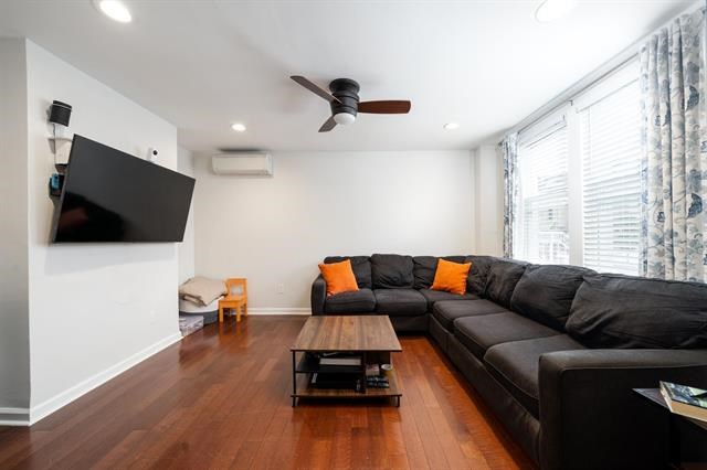 3 Bedroom Home Fully Furnished, 3 Bed, 2 Bath, 2 Parking Spaces, Patio And Backyard