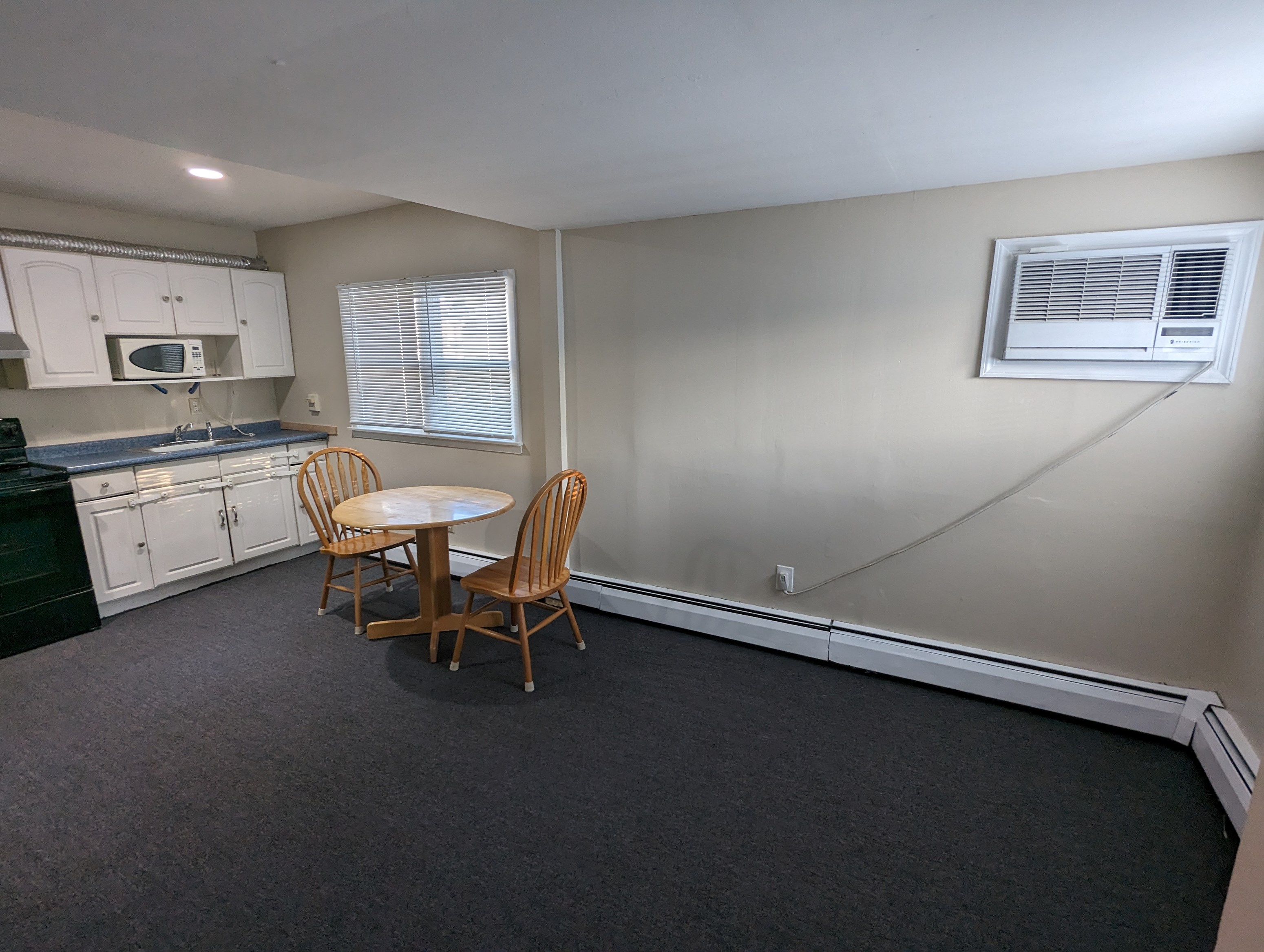 Renovated Studio Apartment Available To Rent At Hicksville (NOT A BASEMENT)