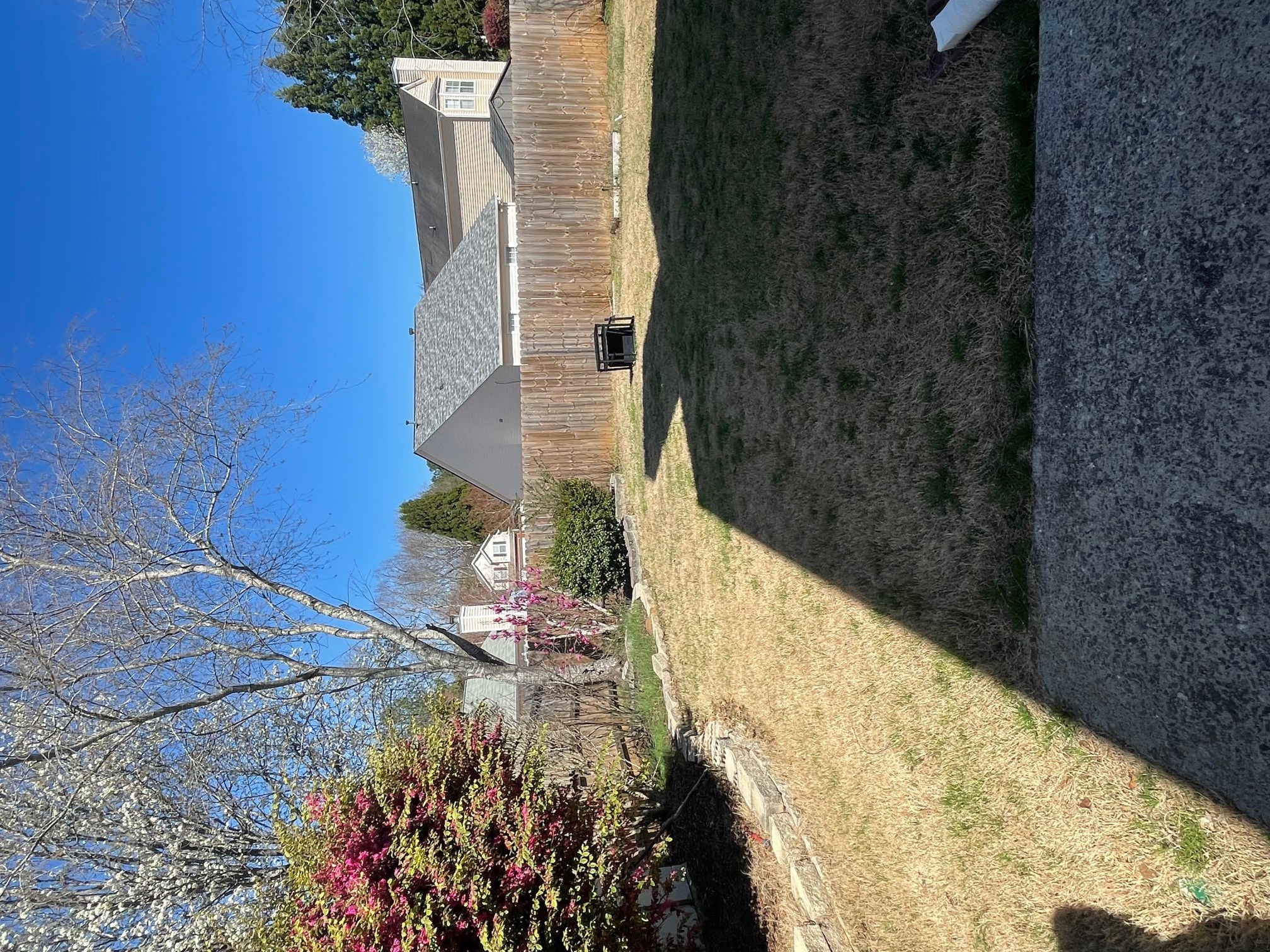 3 Beds 2+ Baths House For Rent