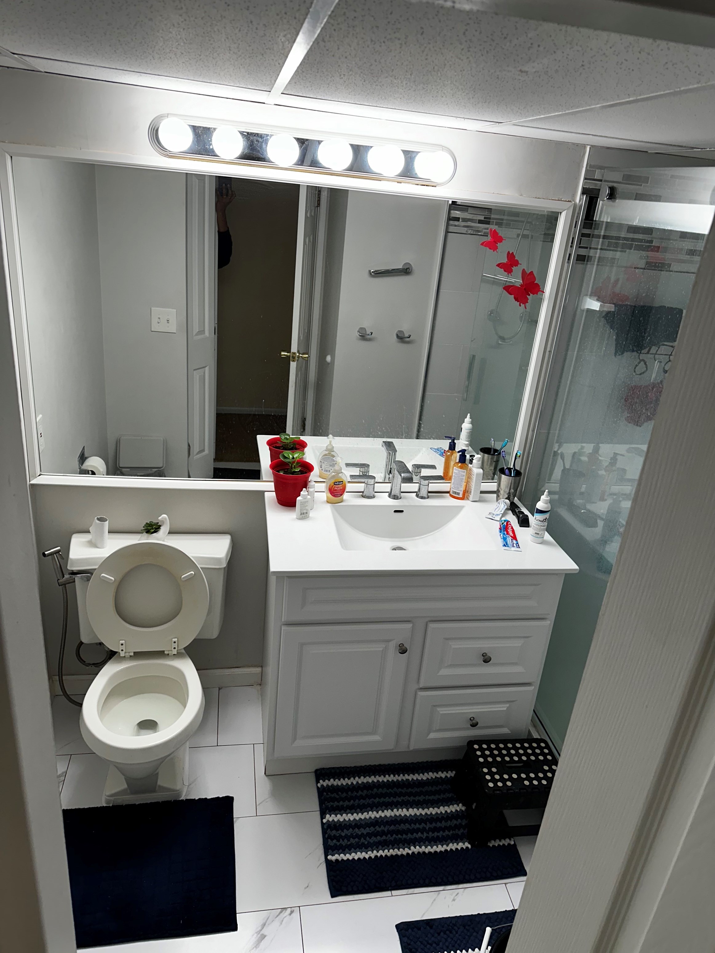 1 Room Available For Rent